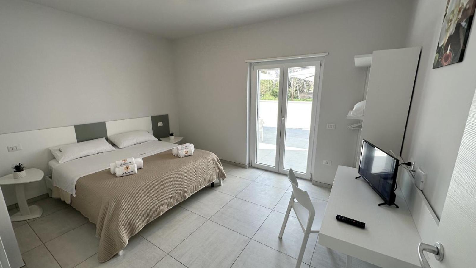 Il Narciso Residence Тропеа Екстериор снимка